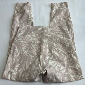 0319 - Lululemon Wunder Under High-Rise Tight 25" *Full-On Luxtreme Size 8